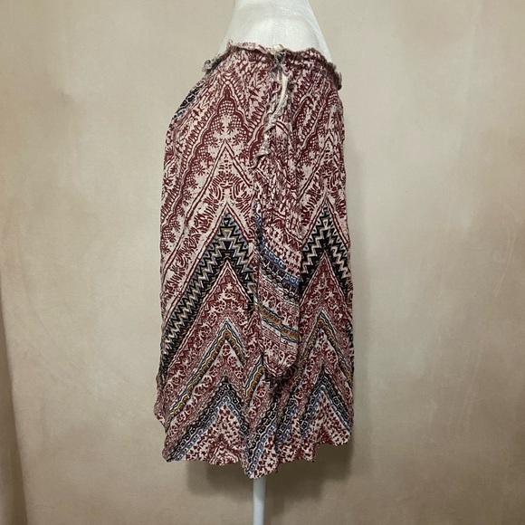 Angie EUC off the shoulder 3/4 slit sleeve boho prairie casual printed top S - Picture 3 of 6